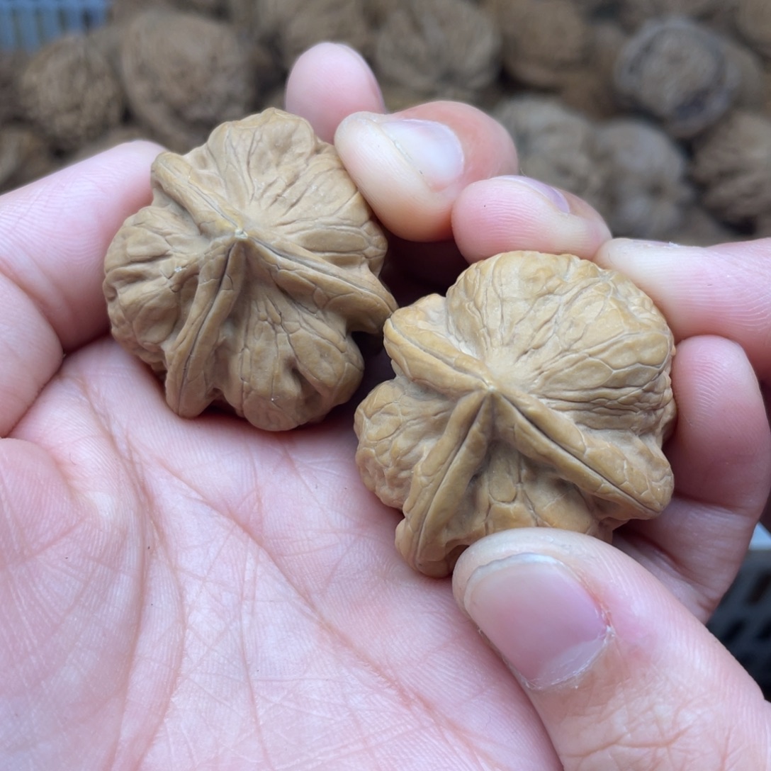 A***猫吊坠文玩核桃古产