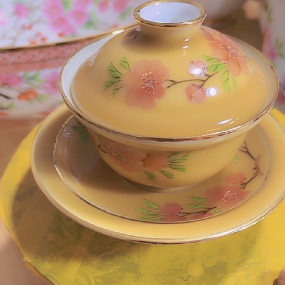 【闪购商品】紫砂盖碗花*金黄轴1套