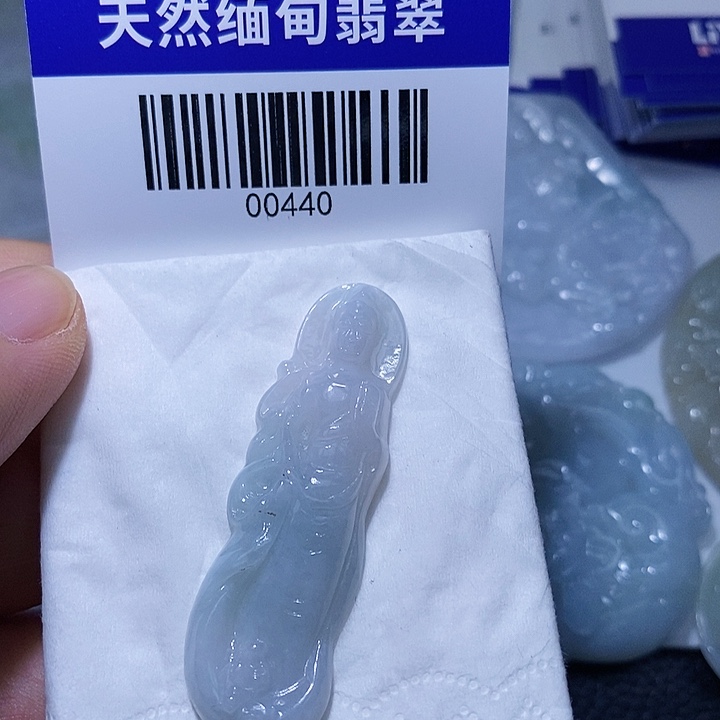 翡翠未镶嵌颈饰天光墟翡翠市场现金代购