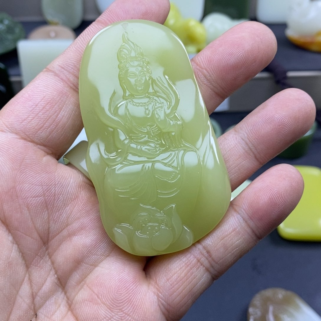 和田玉未镶嵌颈饰