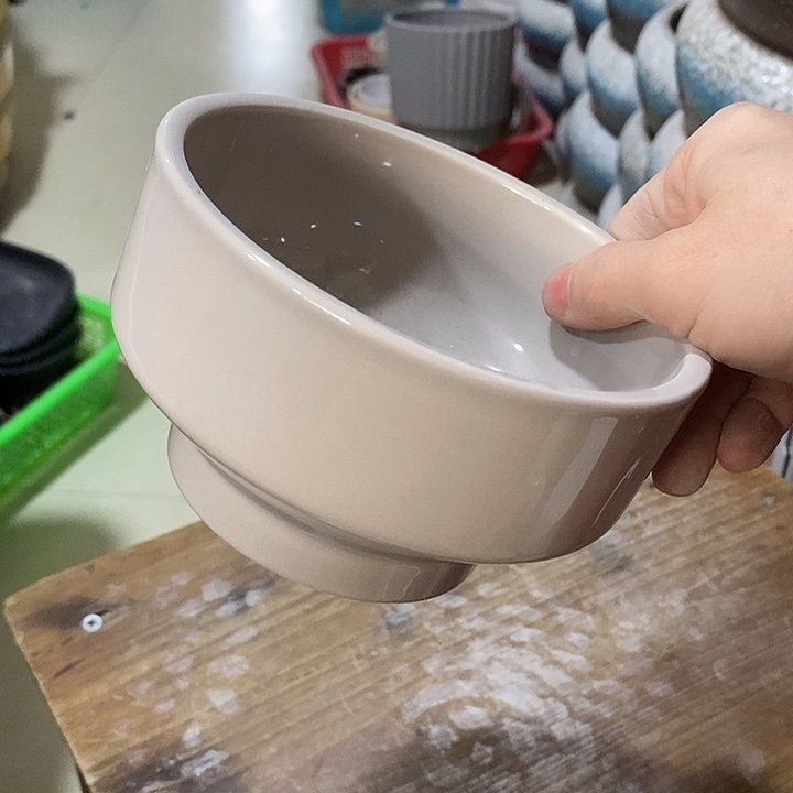 摆件陶陶盆有孔 瑕疵针孔漏釉介意勿拍外口 13外高8