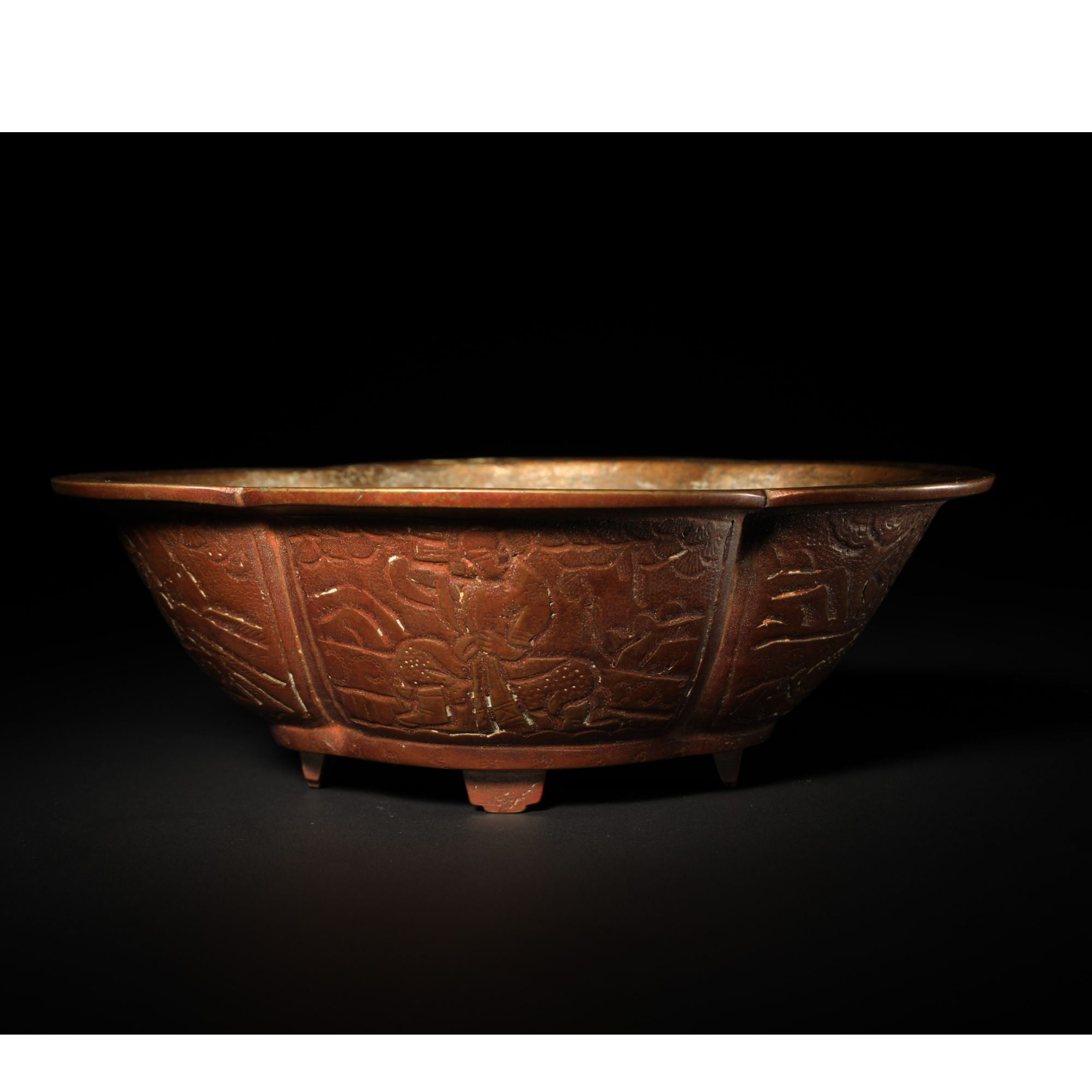 【2月7日古董拍卖预展】3402 清 铜刀马人物花盆