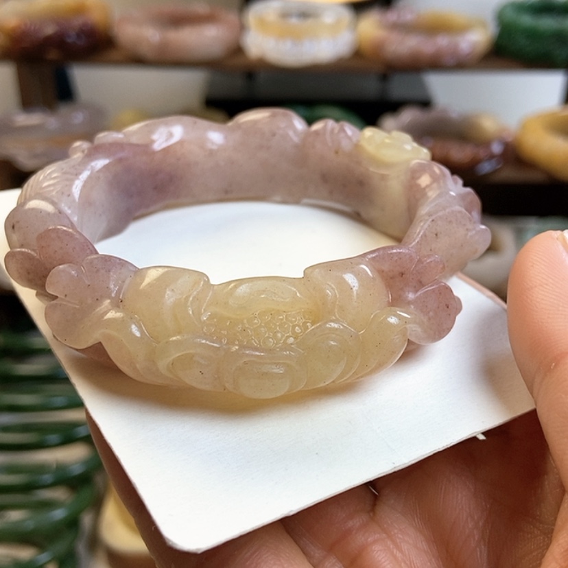 【闪购商品】石英质玉手镯未镶嵌59喜上眉梢