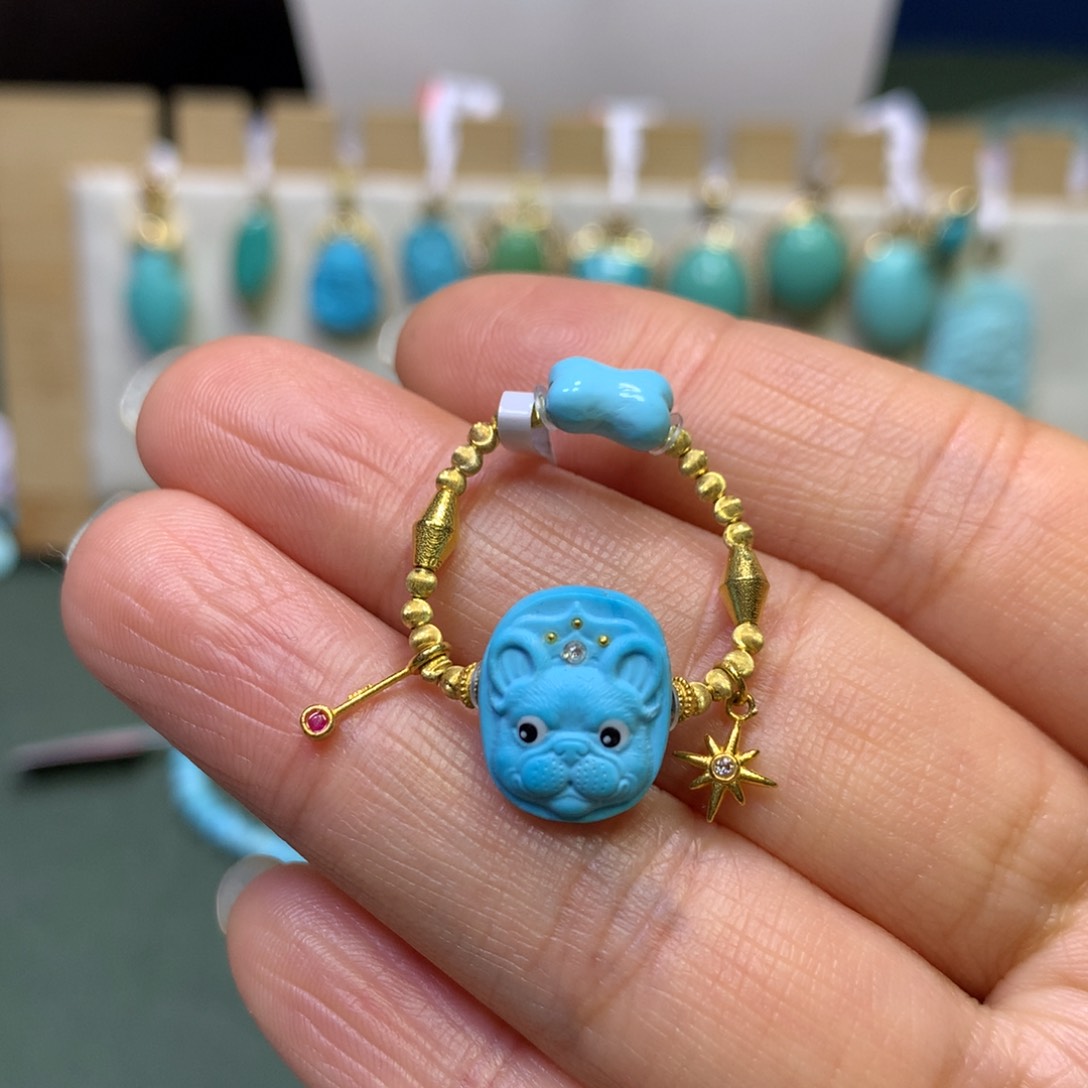 绿松石戒指18K金镶嵌