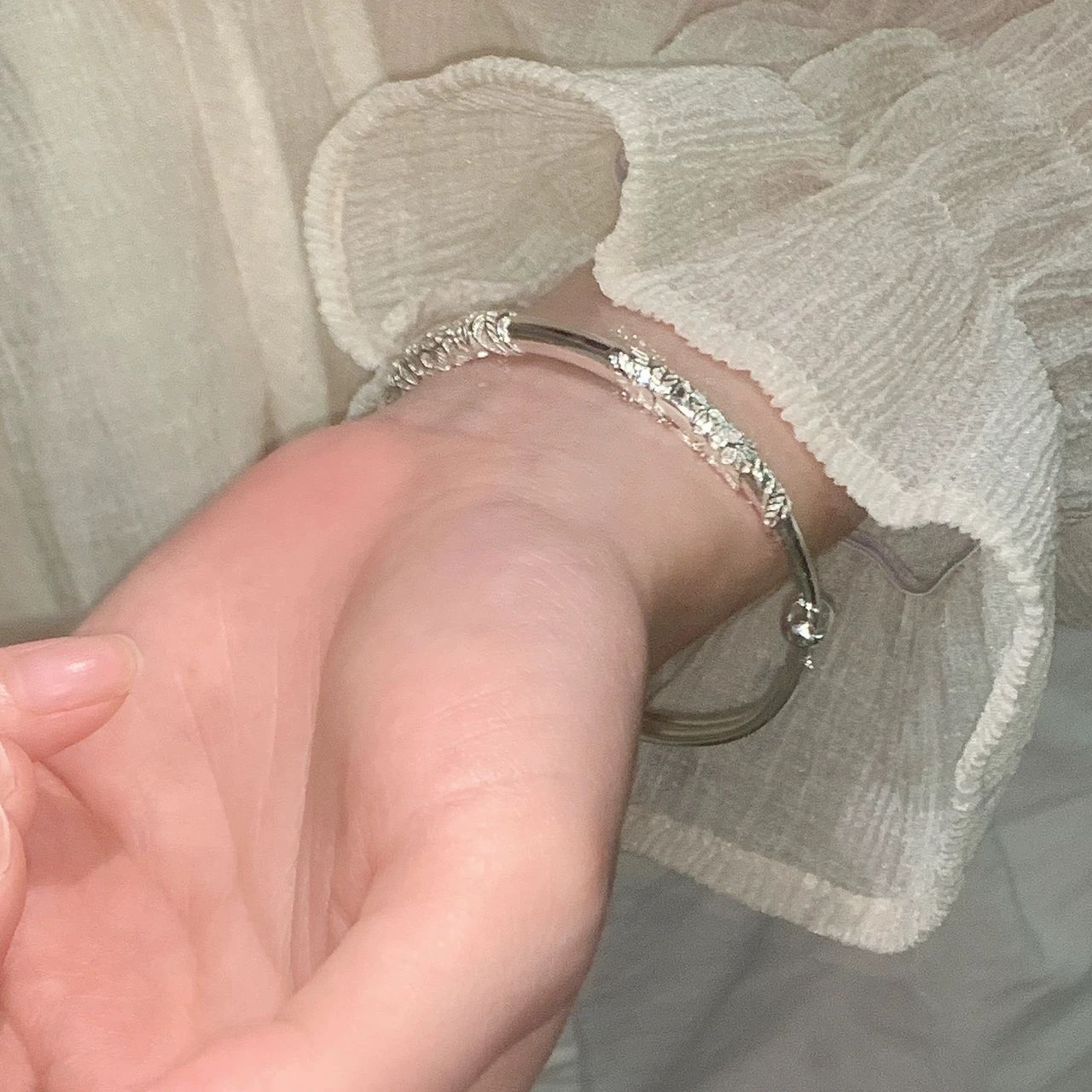 足银手镯 足银时尚轻奢复古宫廷风立体浮雕繁花似锦女款推拉手镯