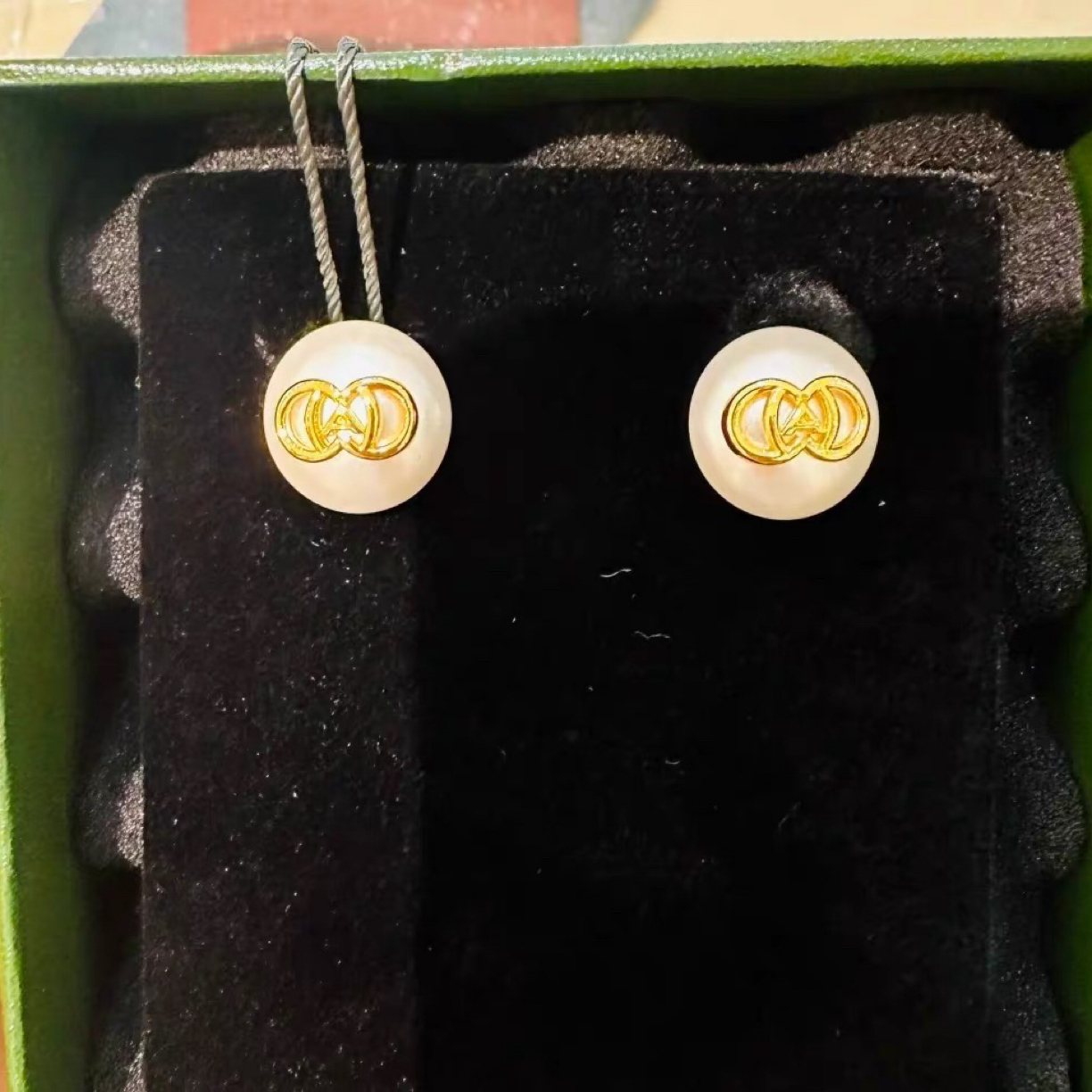 铜合金耳饰 【商场同款】新款耳饰品时尚精致百搭字母珍珠耳钉耳环