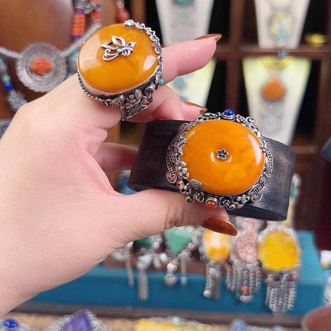 养***才琥珀银S925镶嵌手镯国风