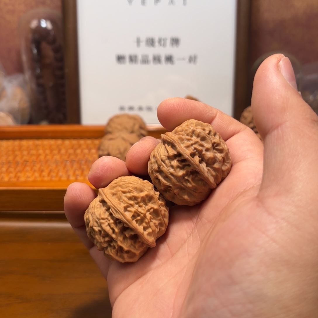 吊坠文玩核桃黄松峪Q6159