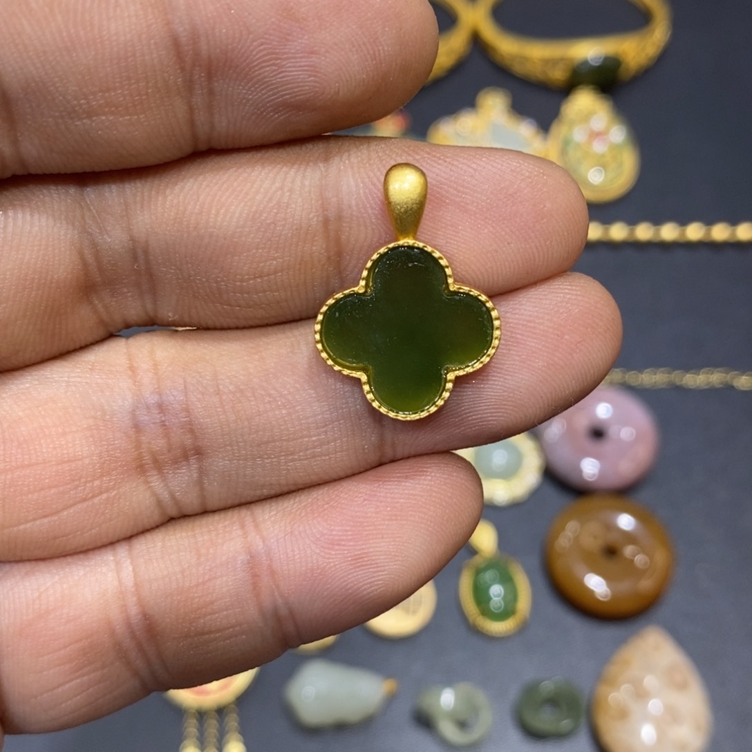 和田玉颈饰银S925镀金镶嵌