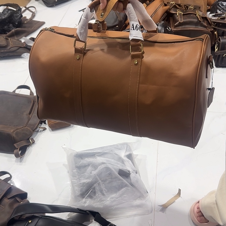 小牛皮（革）牛皮（革）头层牛皮660