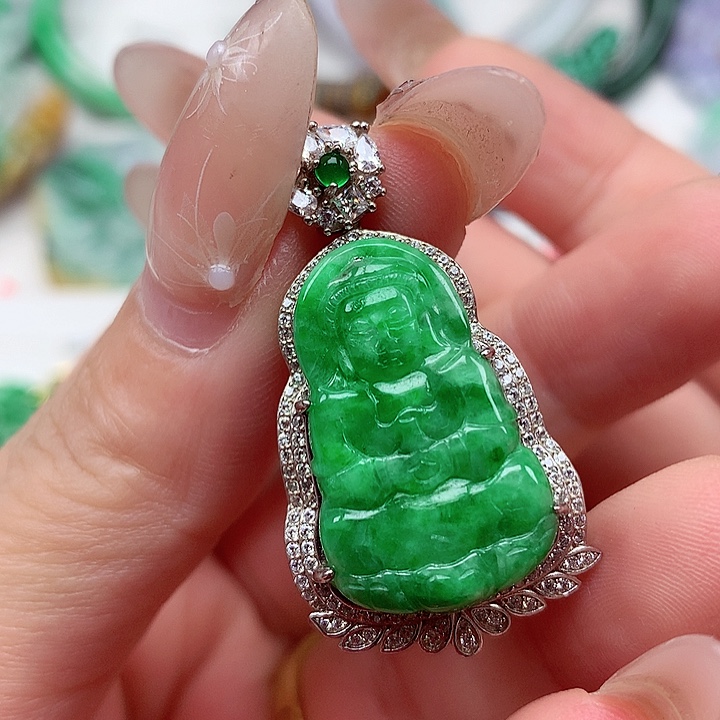 翡翠银S925镶嵌颈饰翡翠