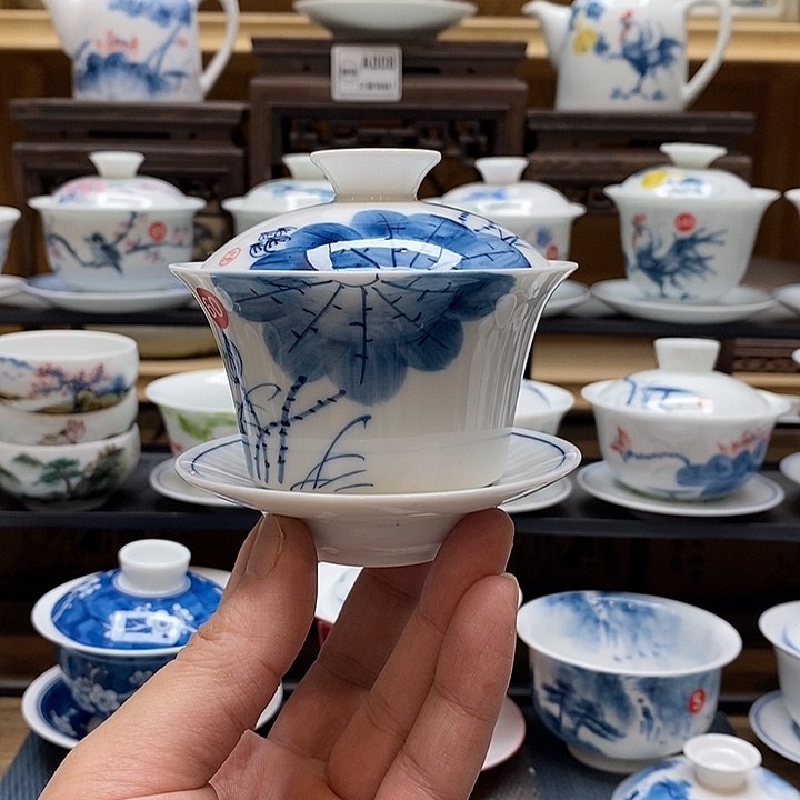 手绘微瑕荷花盖碗