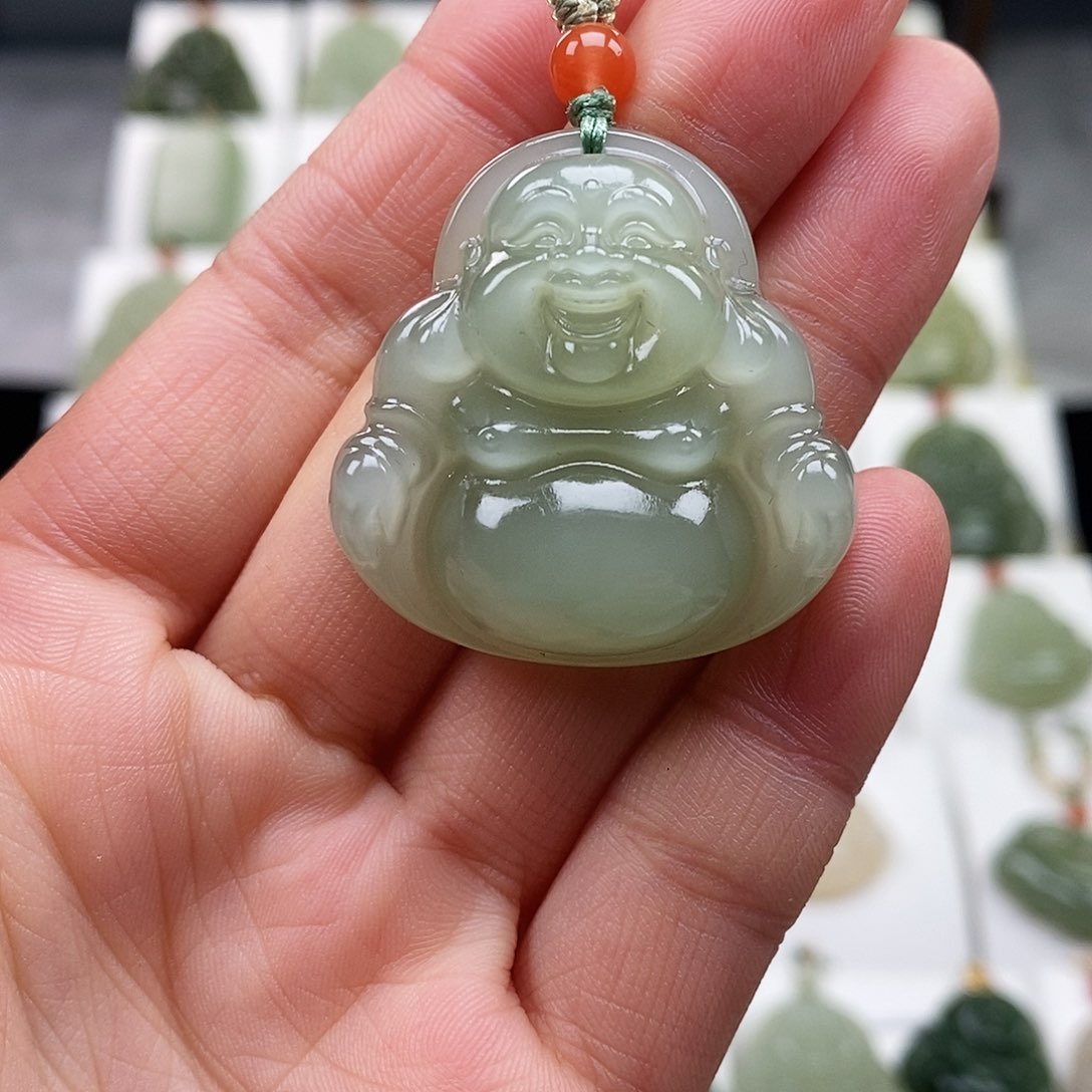 和田玉颈饰未镶嵌微瑕35