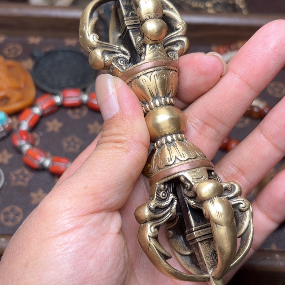 董*铜星月菩提吊坠项链