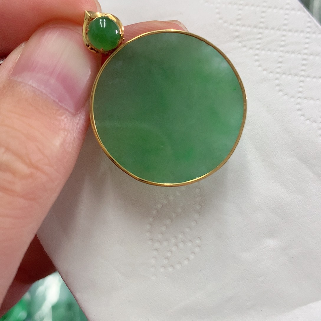 翡翠18K金镶嵌吊坠(不含链)