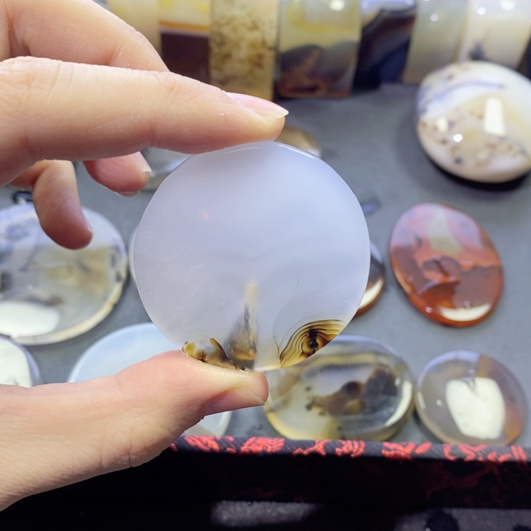 玛瑙/玉髓颈饰未镶嵌编号39瑕疵