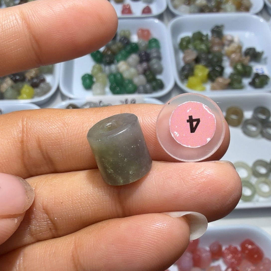 和田玉未镶嵌珠宝奇石