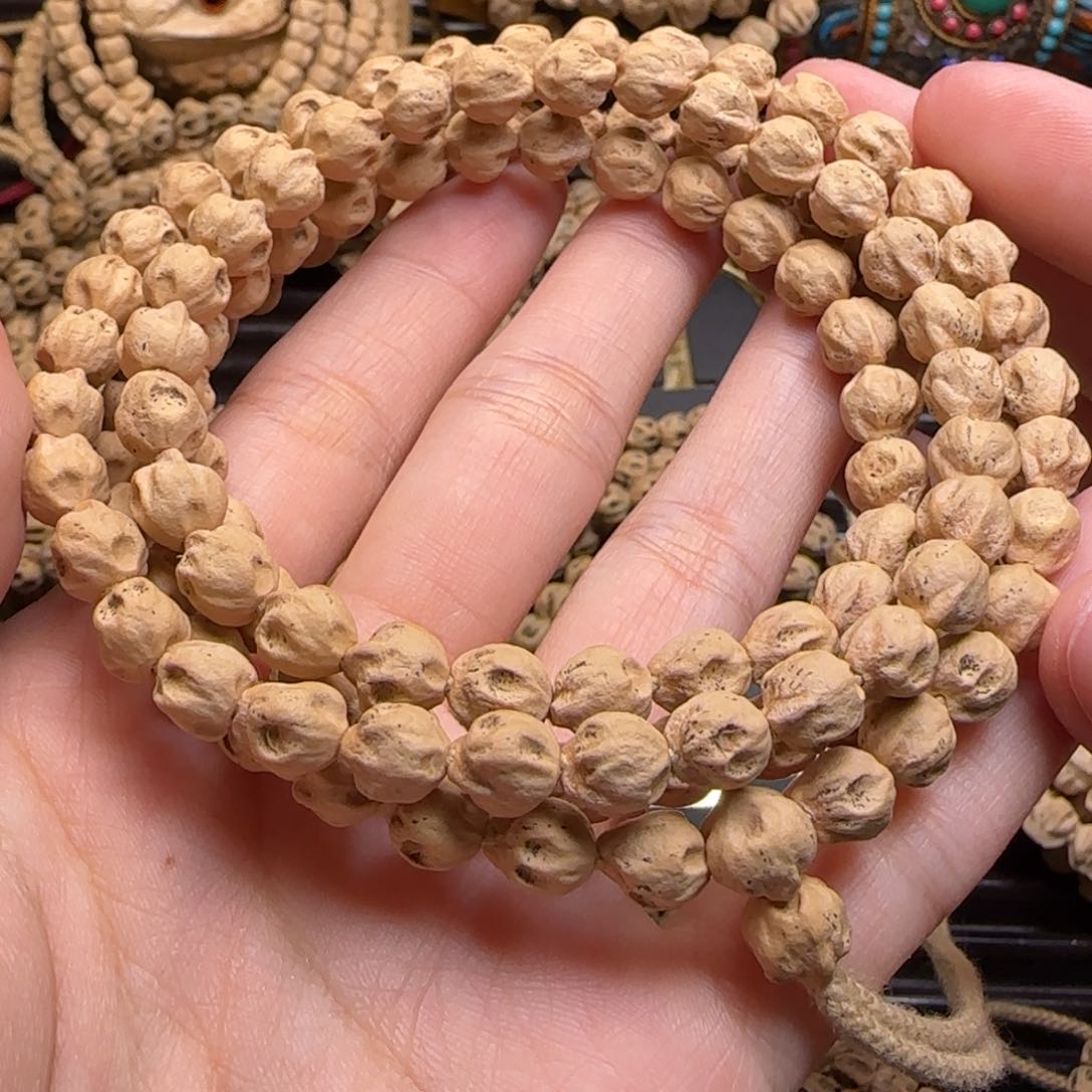 柏香籽/百香籽吊坠H***.