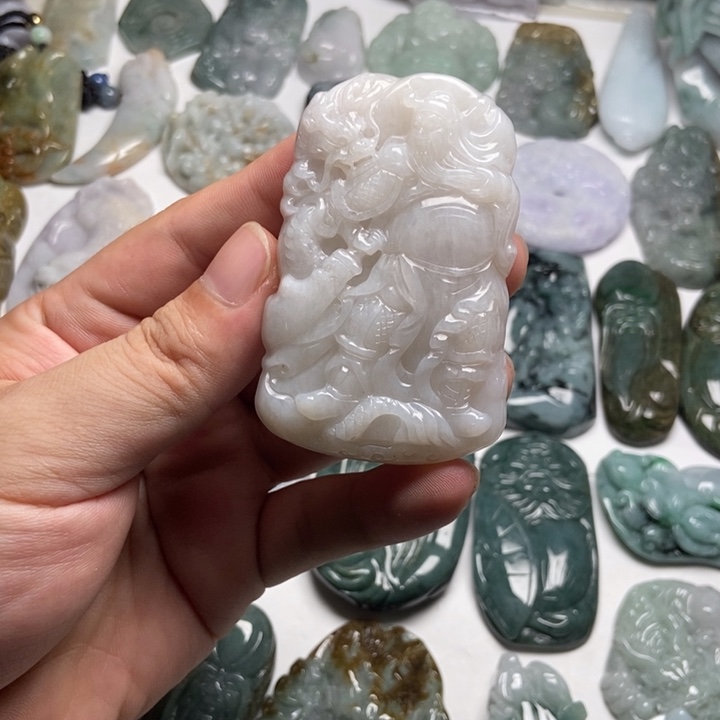 翡翠未镶嵌颈饰关二爷41