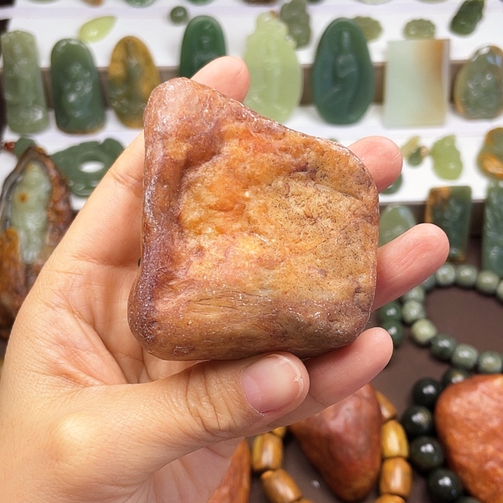 岫岩河磨玉（透闪石质玉）颈饰未镶嵌