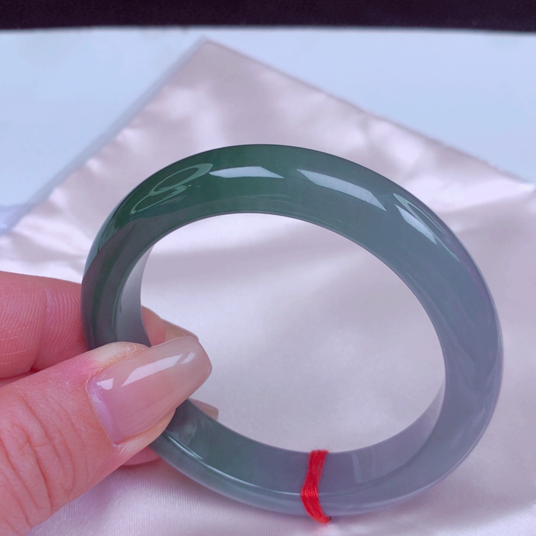 翡翠未镶嵌手镯手镯