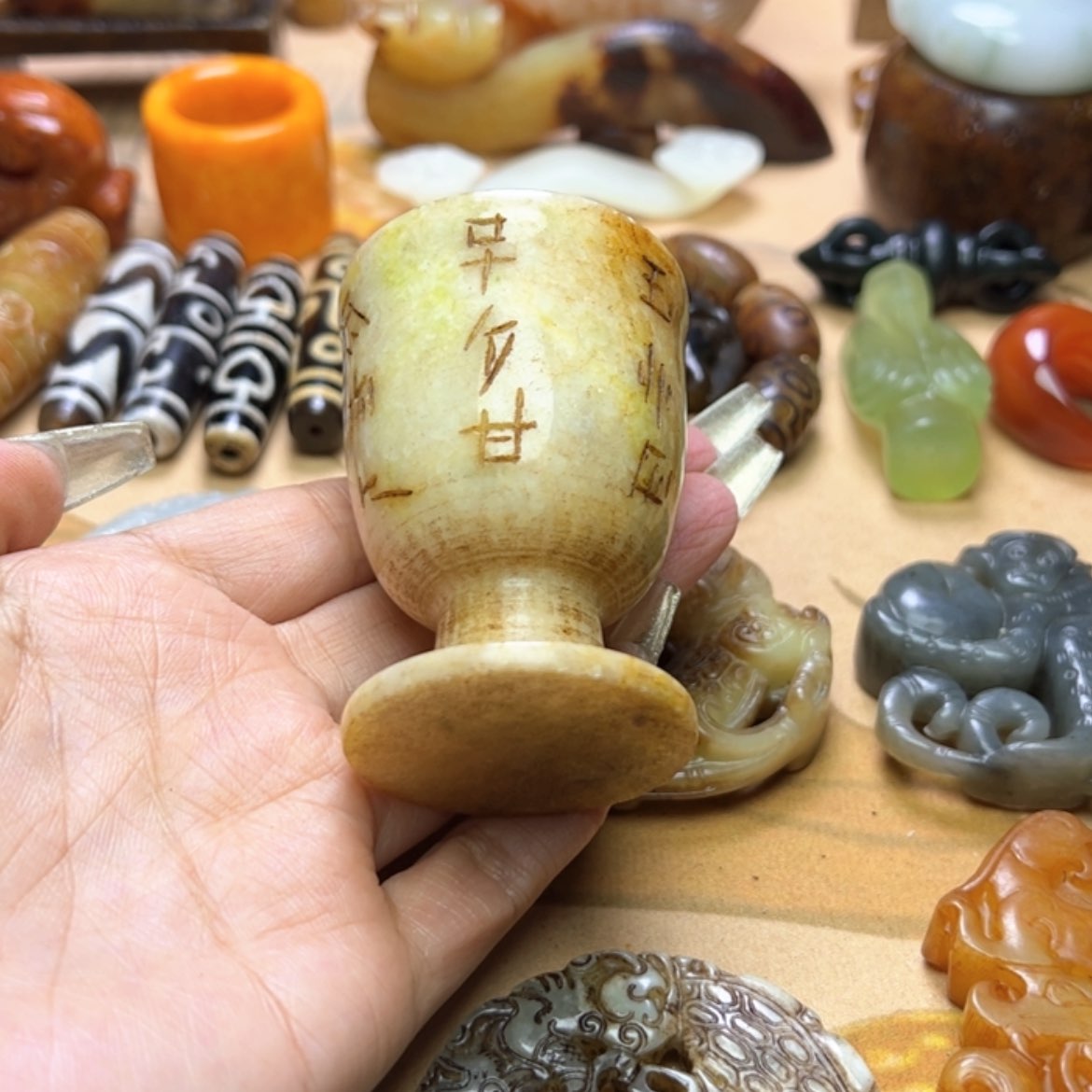 【闪购商品】蛇纹石玉颈饰未镶嵌