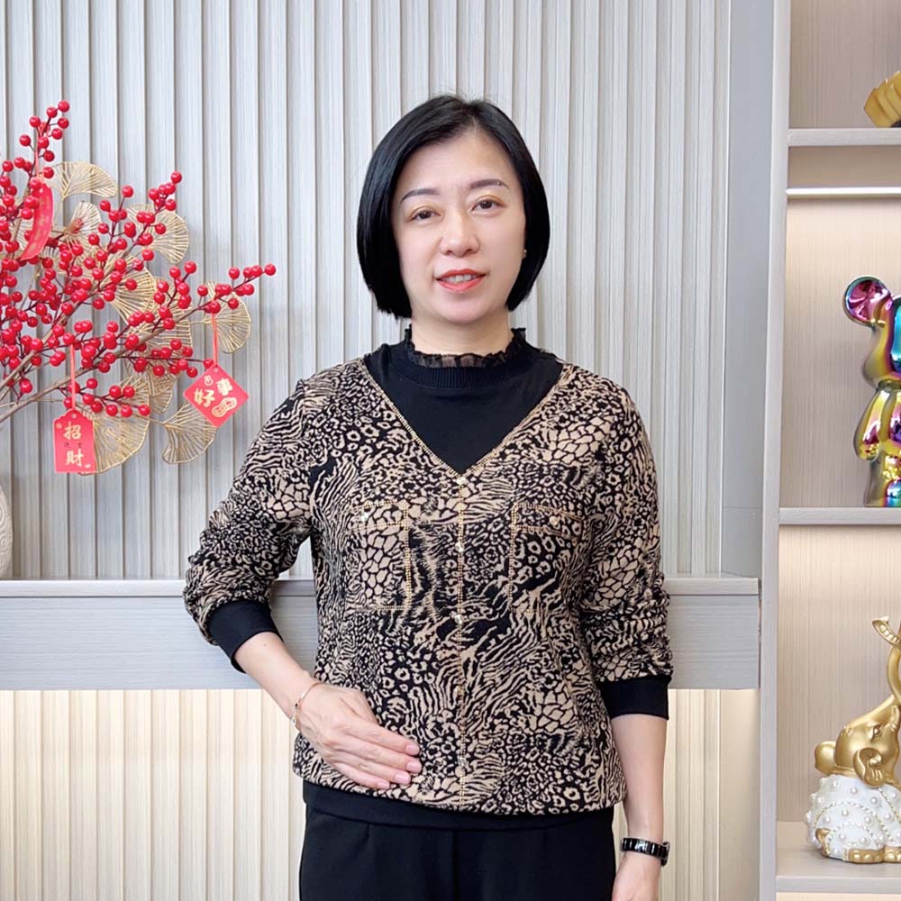2025早秋新款时尚洋气减龄显瘦宽松大码气质圆领中老年妈妈装上衣