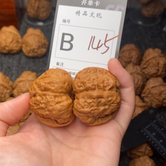 吊坠桃核我是第一百41