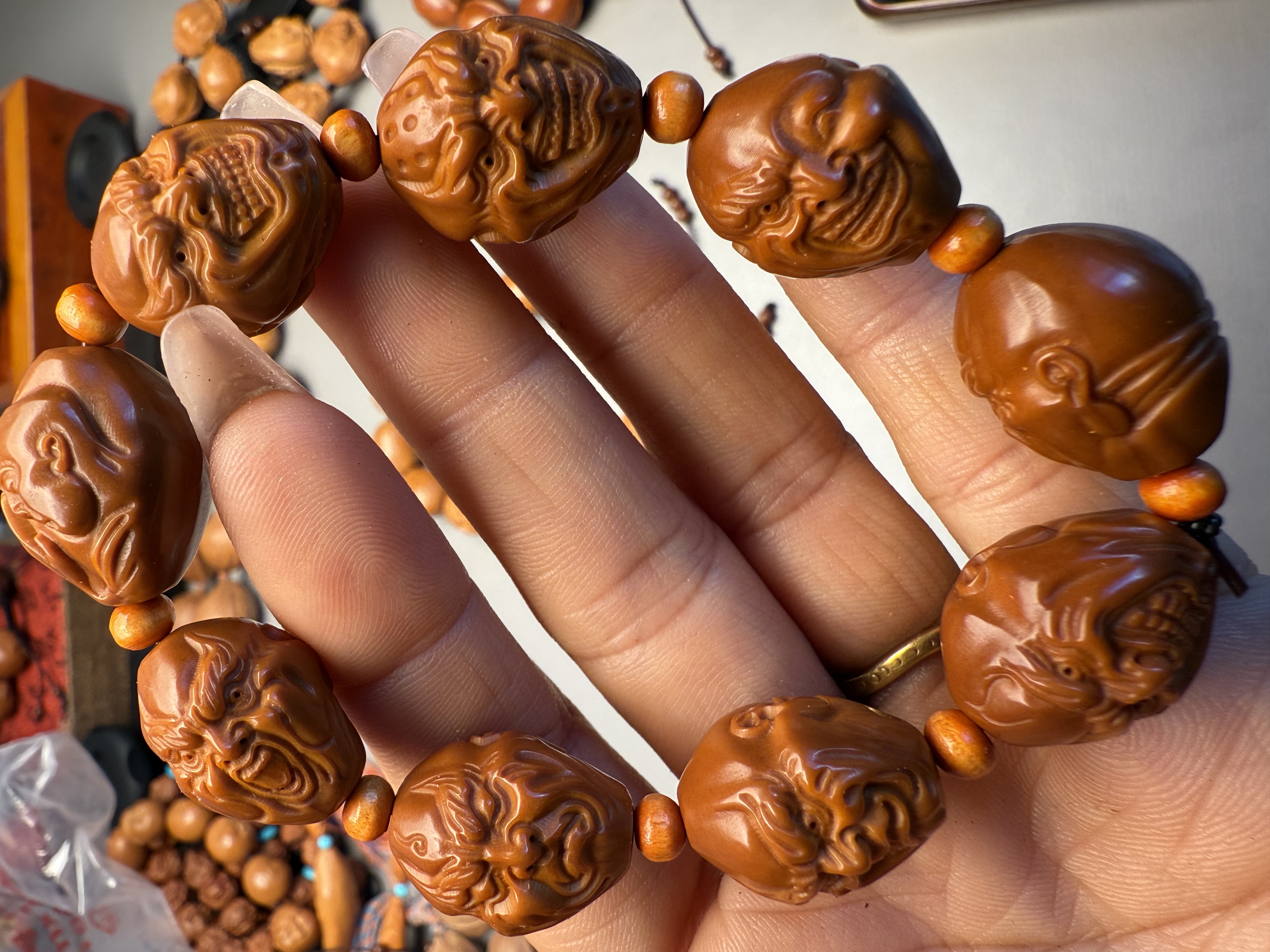 橄榄核雕文玩手串恶僧鸡血红老料子尺寸1.6