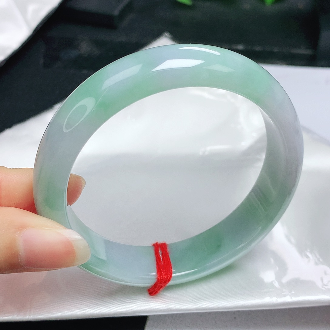翡翠手镯未镶嵌正