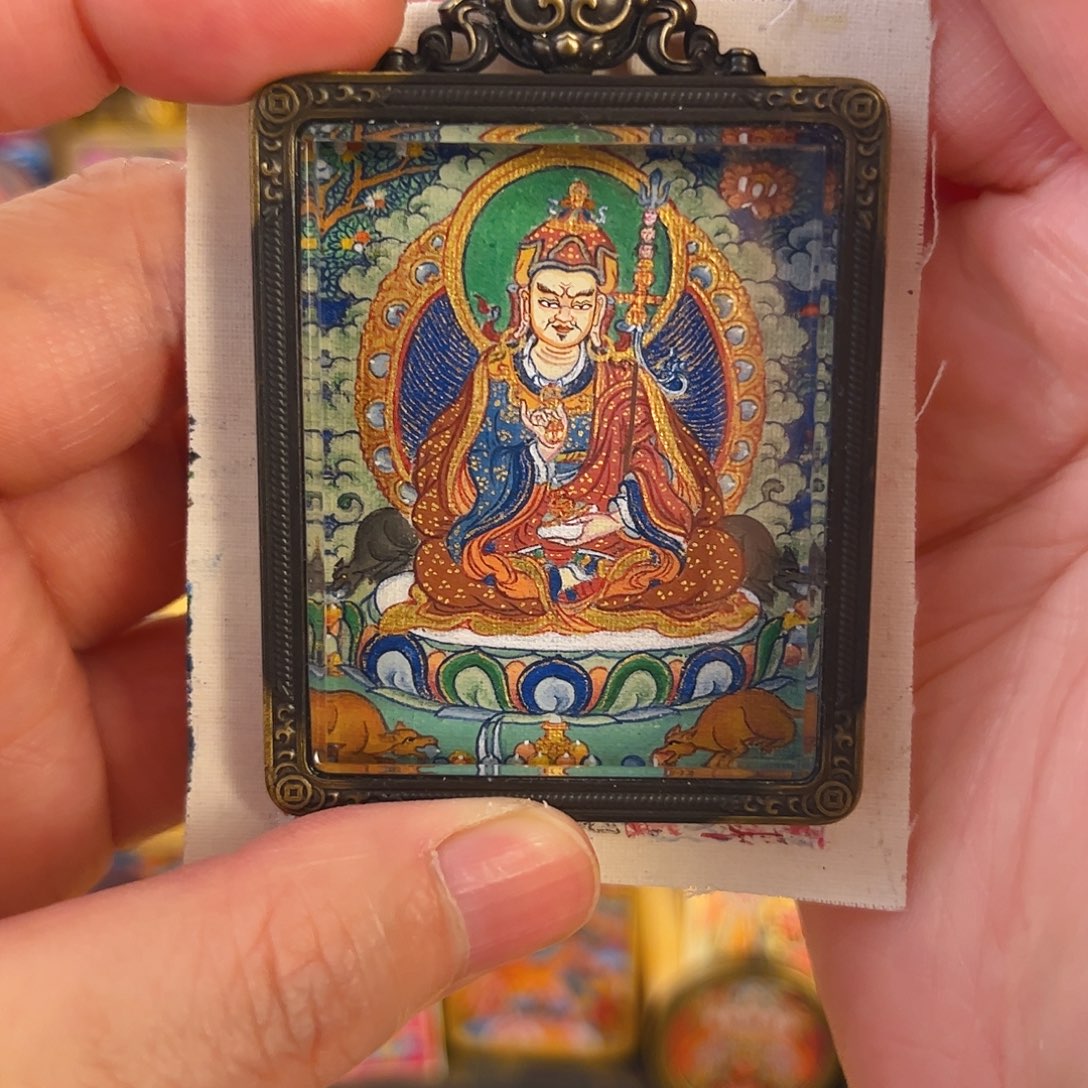 吊坠西藏手工绘制莲花生