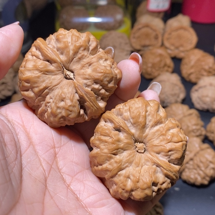 文玩核桃吊坠1***Y蛤蟆头45