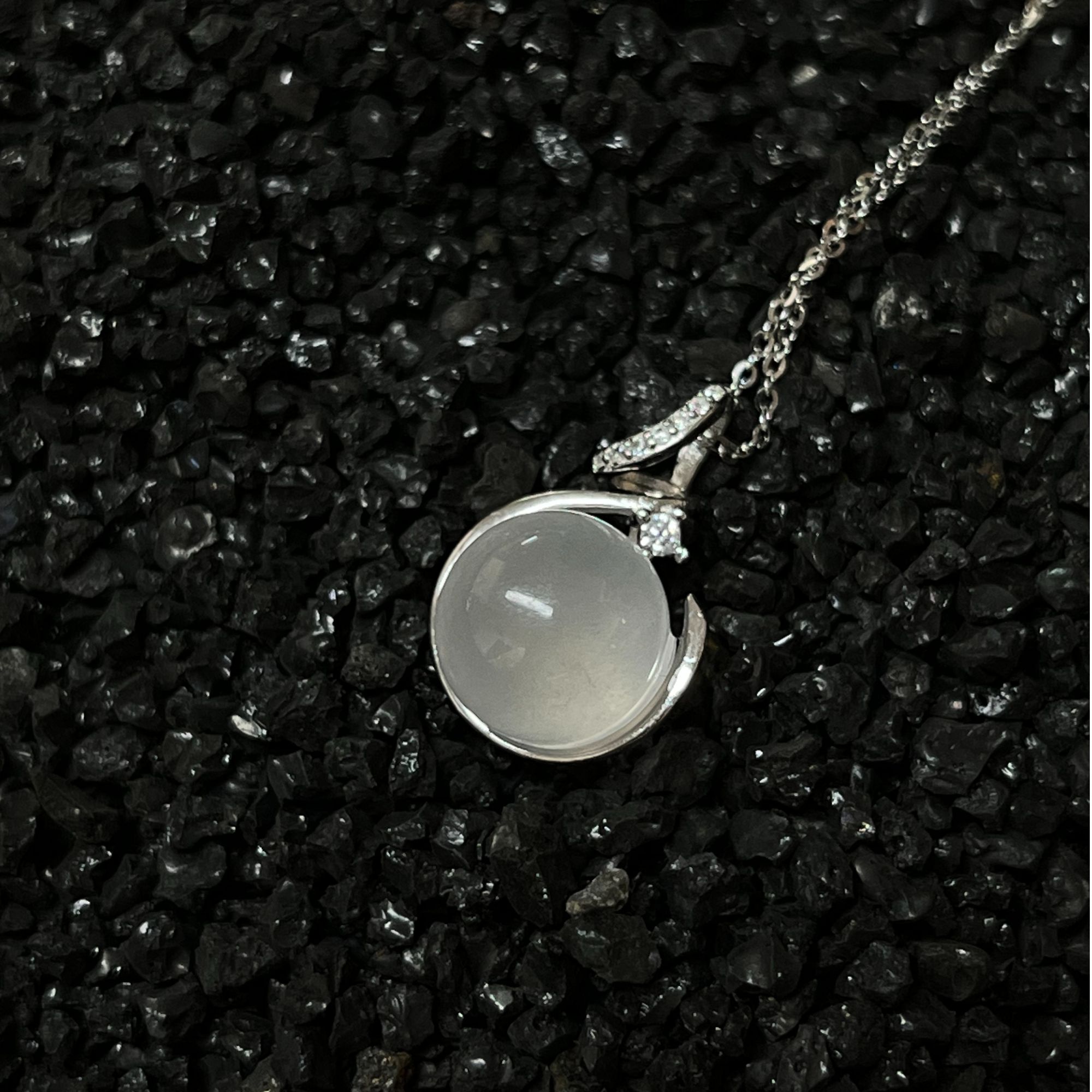 《晨晨珠宝甄选》新号开播福利 S925银镶白冰圆珠吊坠