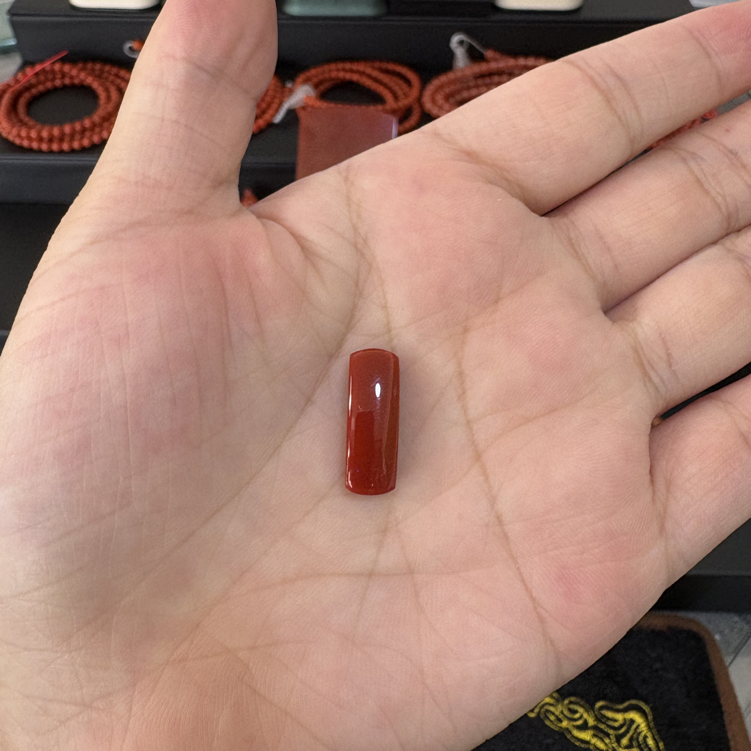 保山原矿南红马鞍牛血红戒面