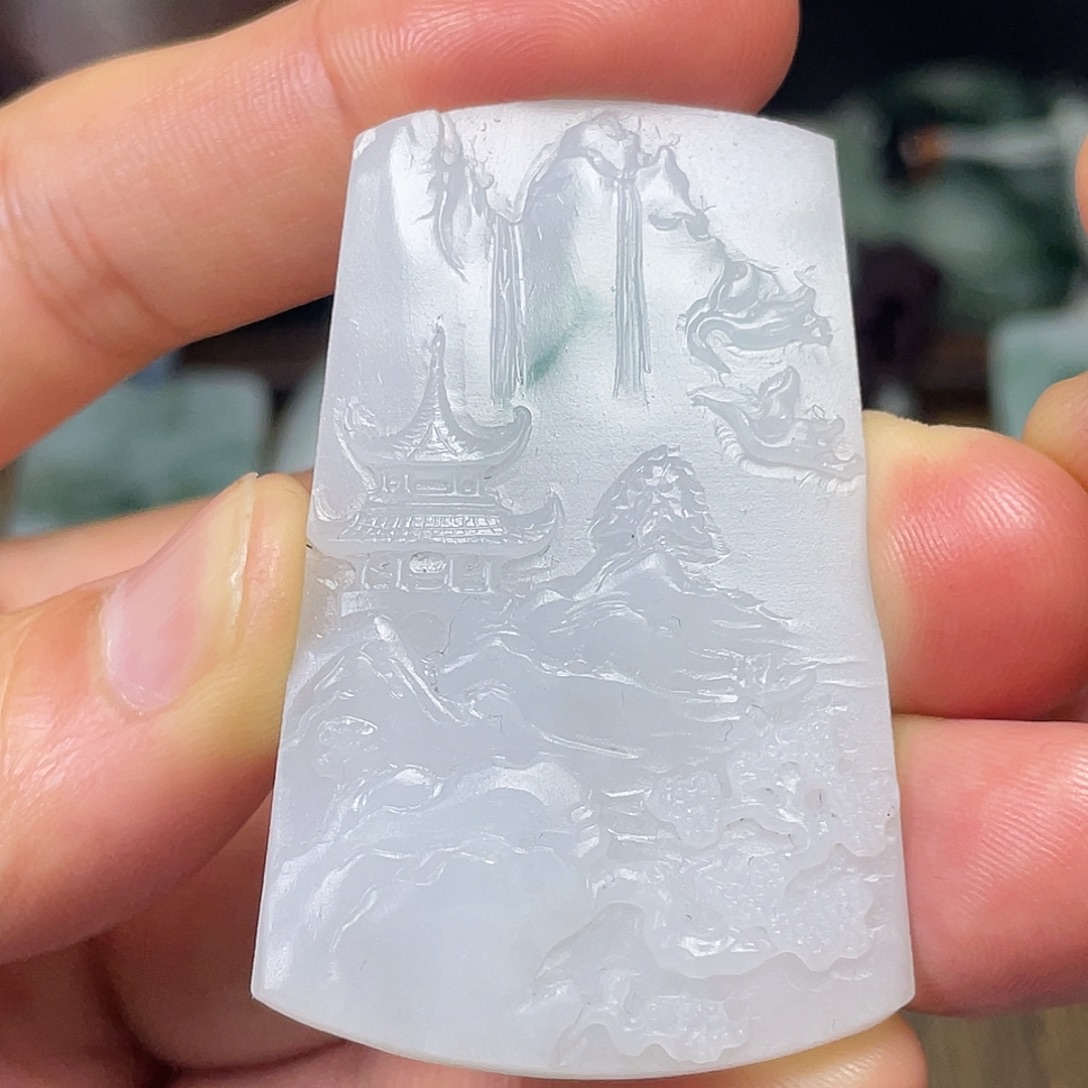 定制翡翠未镶嵌山水牌