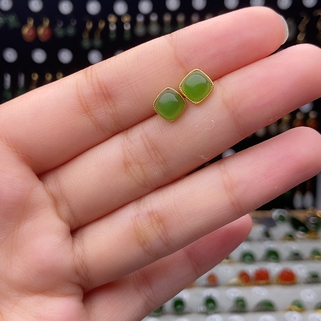 银S925镀金镶嵌和田玉耳饰