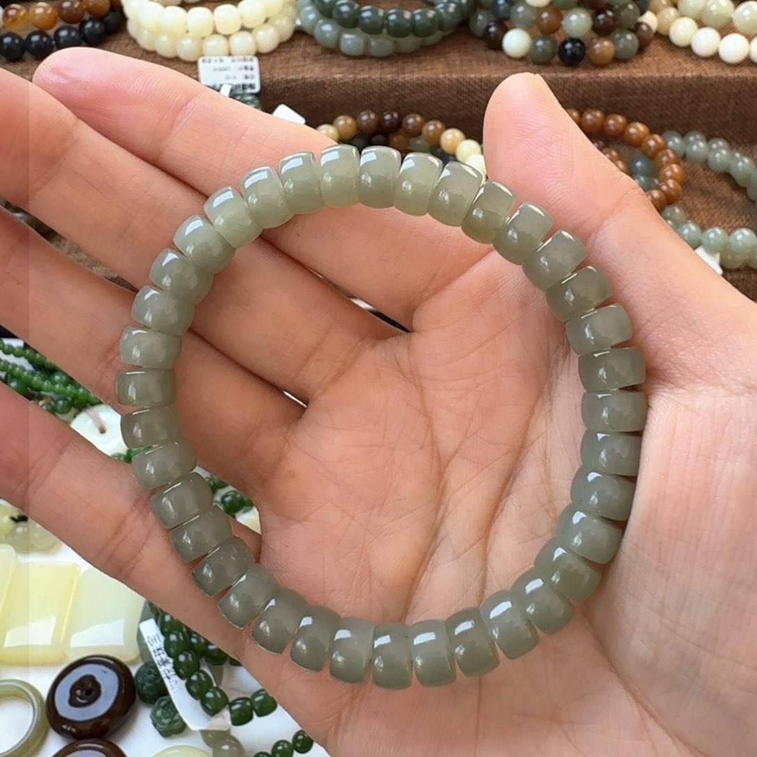 和田玉手链未镶嵌不****旅