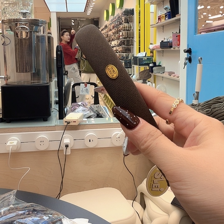 咖色金标发箍高颅顶