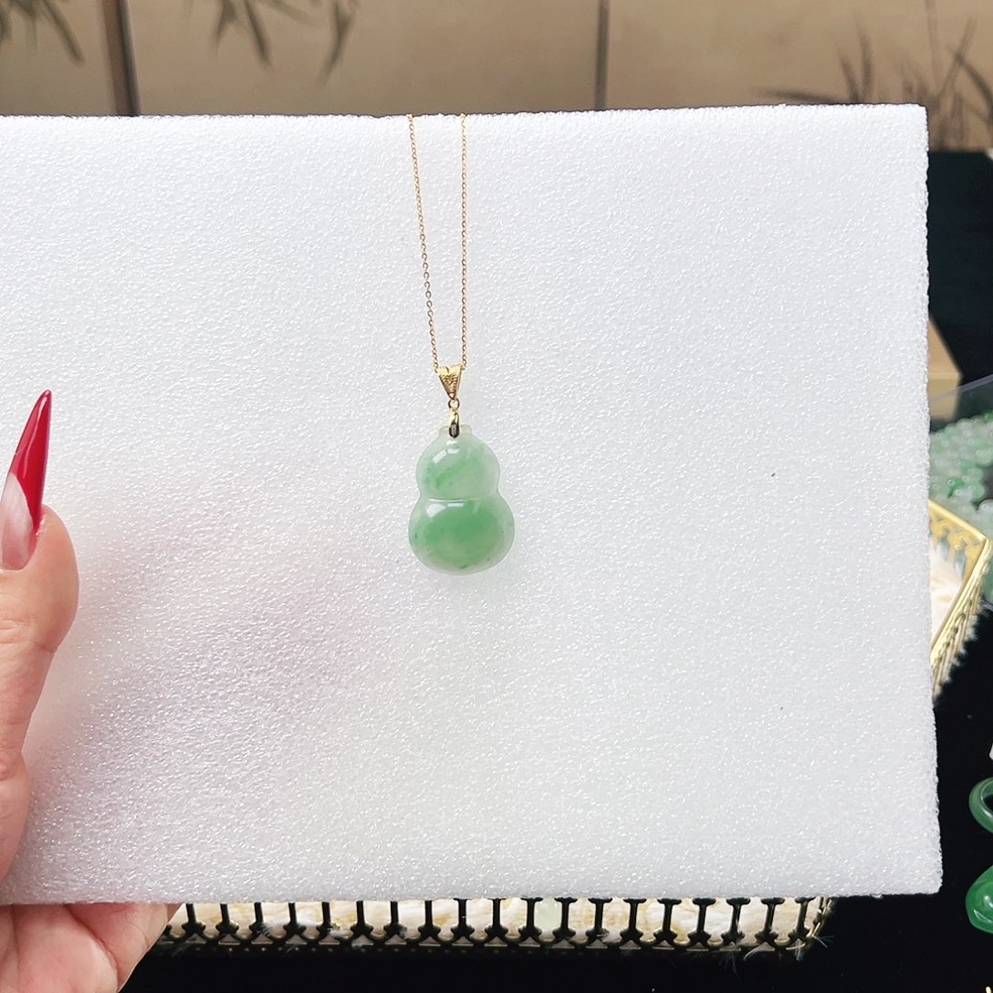 石英质玉颈饰银S925镶嵌