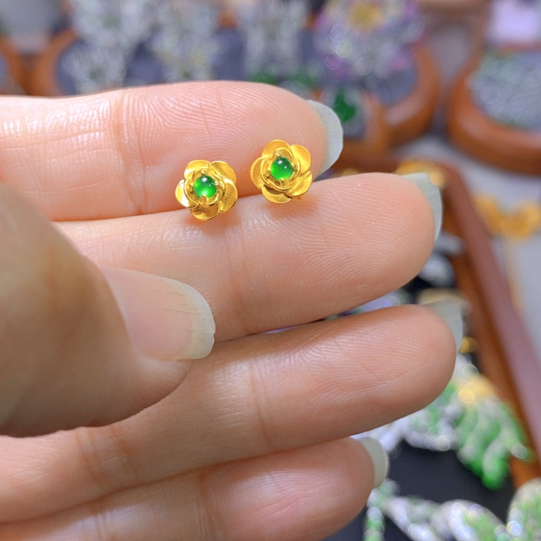 翡翠颈饰银S925镶嵌天然翡翠