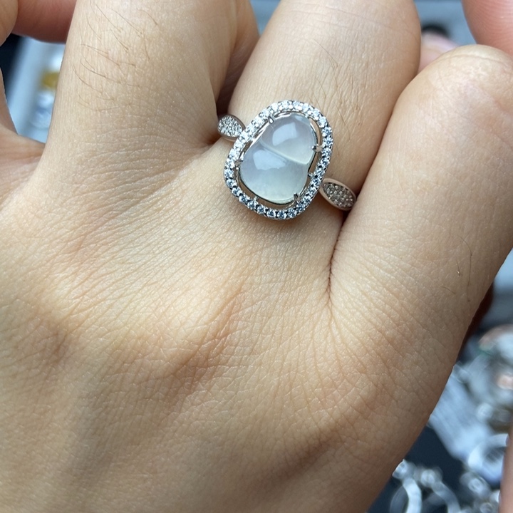 翡翠戒指银S925镶嵌戒指