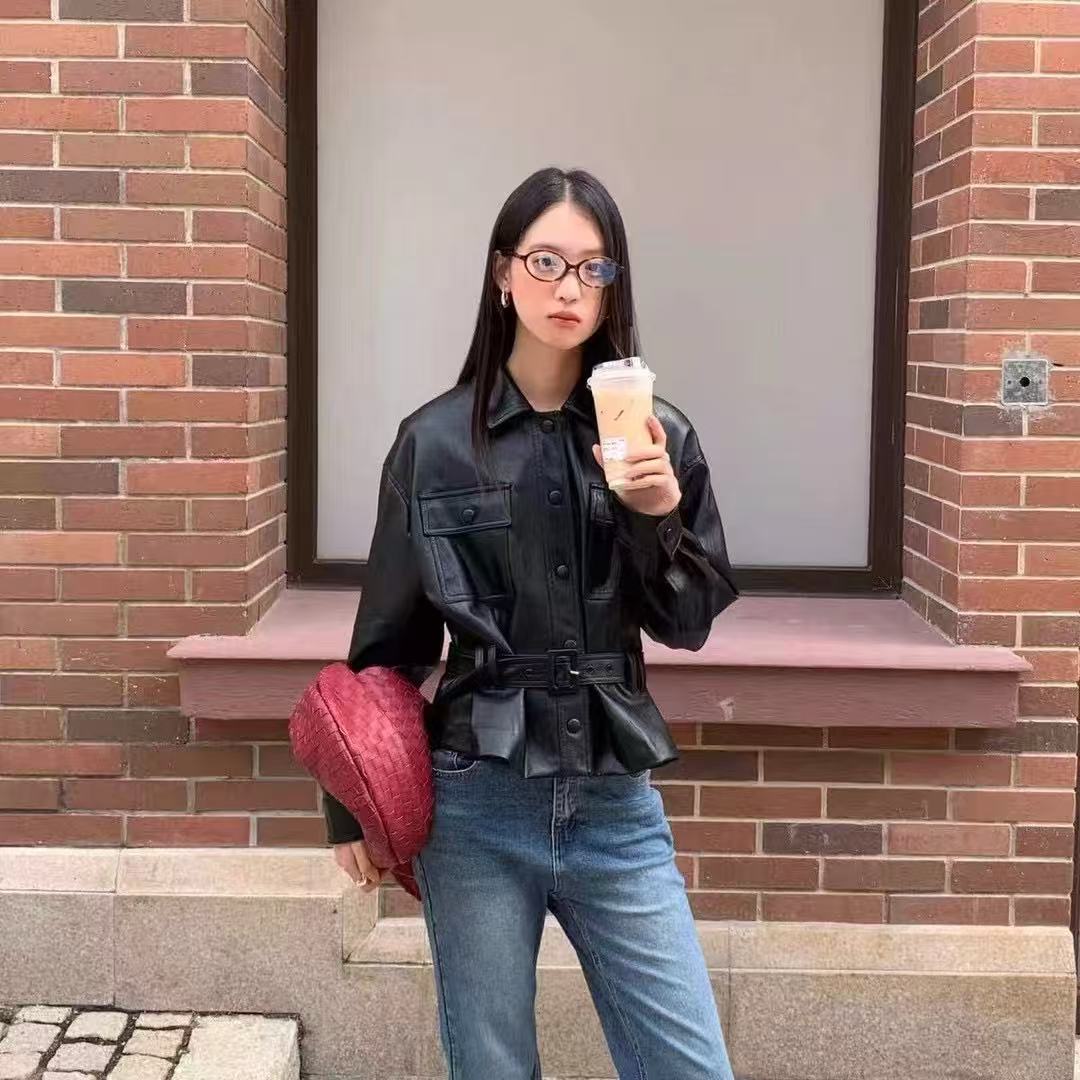SS25716欧洲站黑色翻领pu皮衣女秋季韩系潮流带腰带休闲短外套