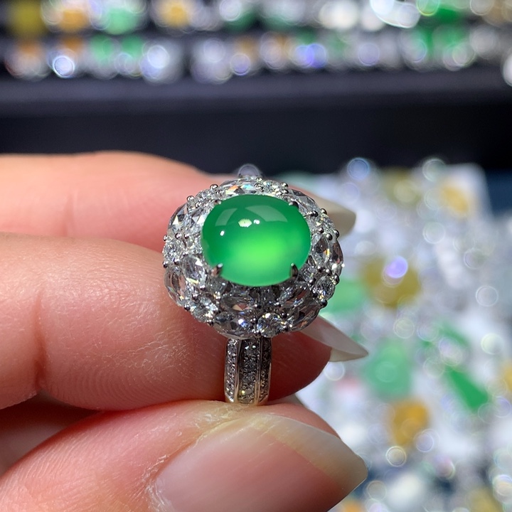 翡翠戒指18K金镶嵌木那戒指