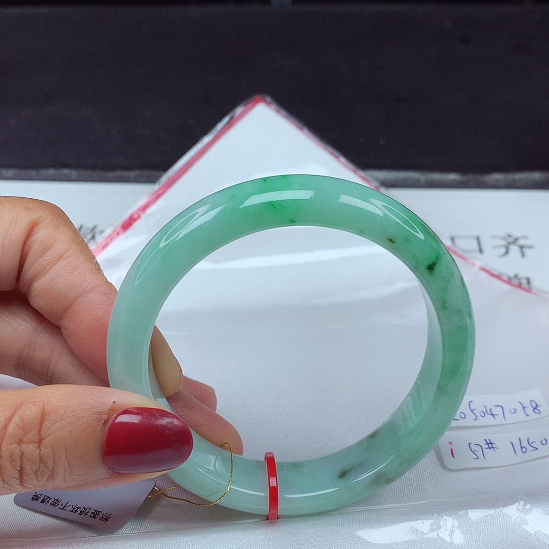 翡翠手镯未镶嵌57圈7058