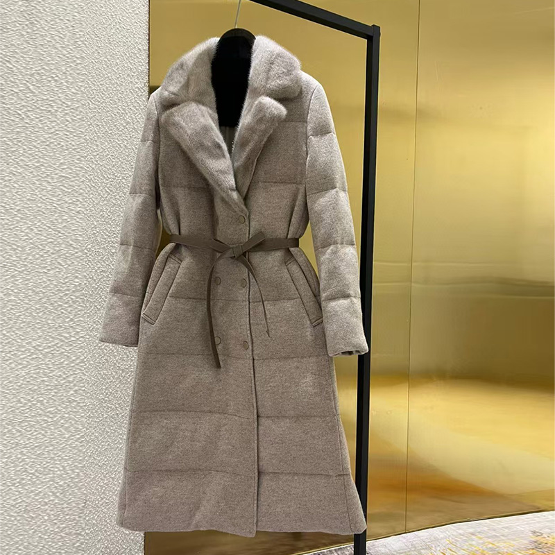 2025冬季新款水貂毛领羽绒服女中长款系带收腰加拿大鹅绒羽绒服