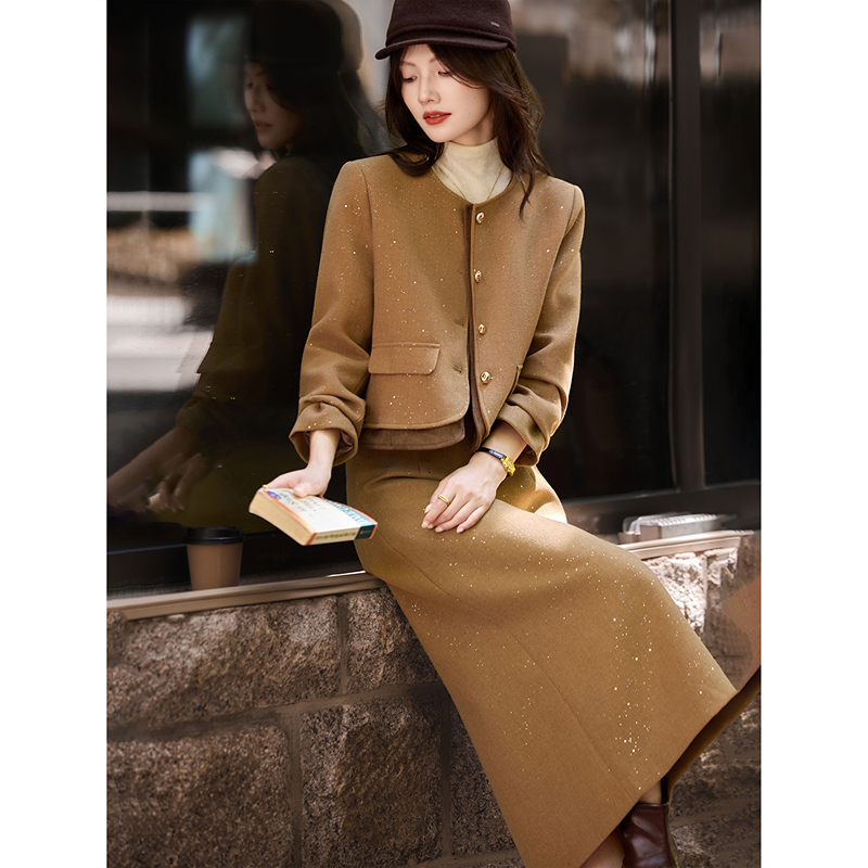 含绵羊毛小香风套装2025年冬季优雅新款女装两件套SXTZJ25139
