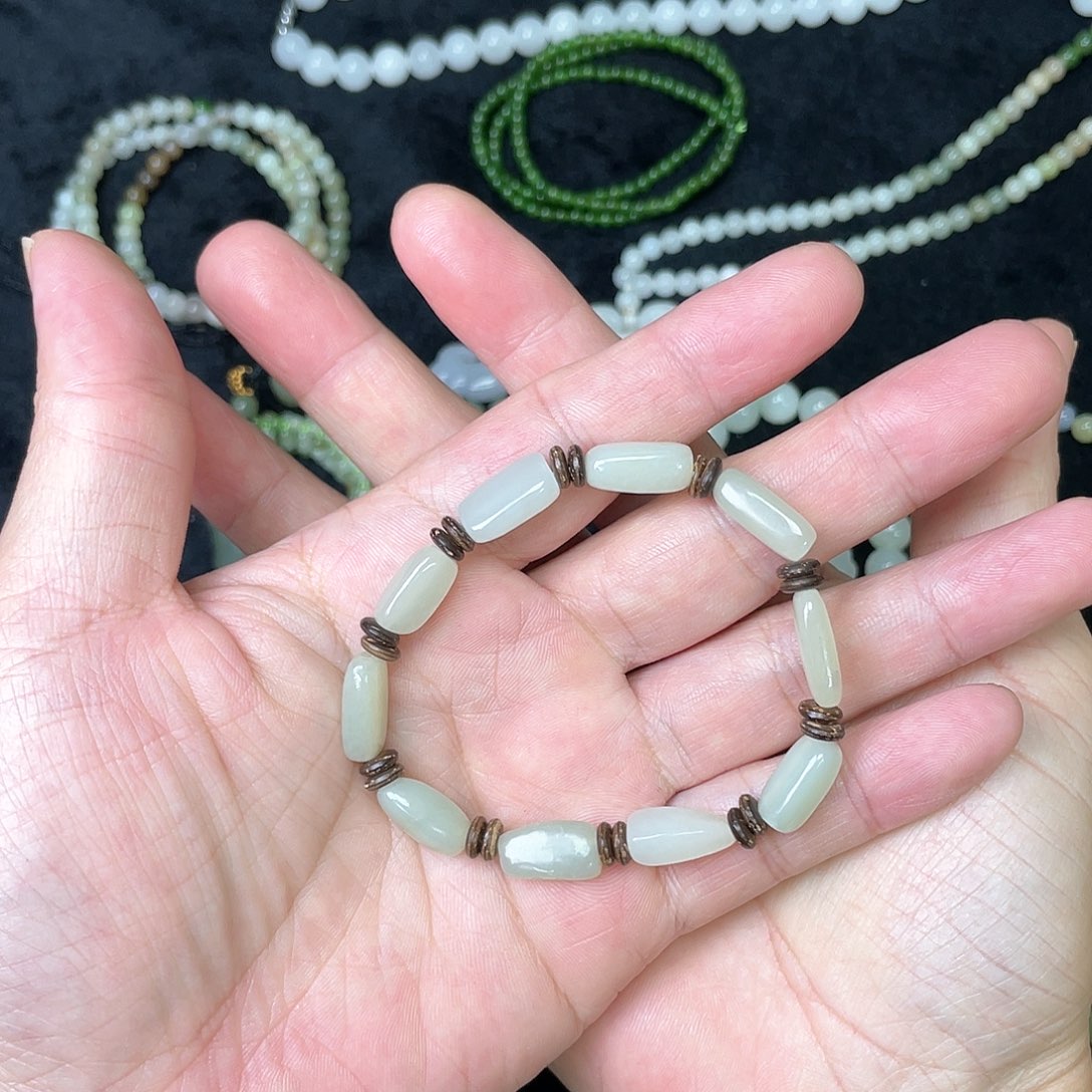 和田玉手链未镶嵌