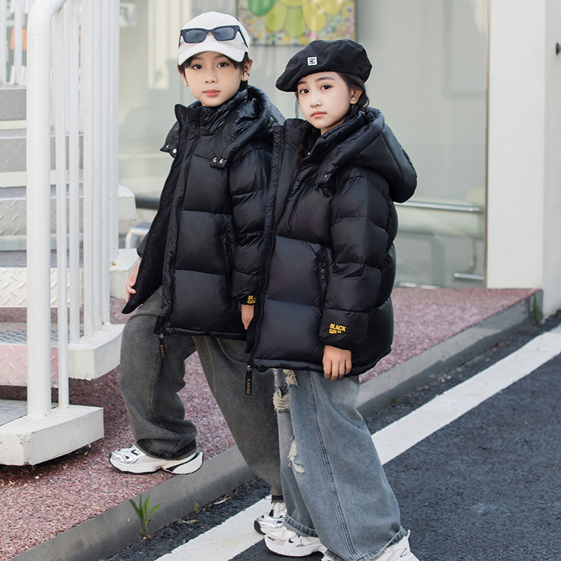 2025新款儿童黑色金标连帽羽绒服016