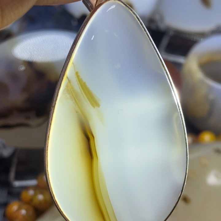 玛瑙/玉髓颈饰未镶嵌笑**云