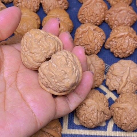 【闪购商品】文玩核桃吊坠不****?蛙蛙38